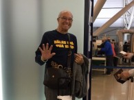 お花見の後、関空にお見送り『ｴﾄﾞ先生、有難うございました』