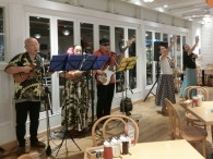 ♪～ﾉﾎﾊﾟｲﾊﾟｲ