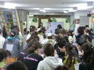 料理に突進（笑）