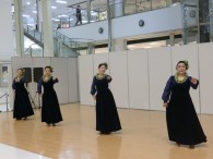 ♪～クウ レイ 　プア  ケニケニ